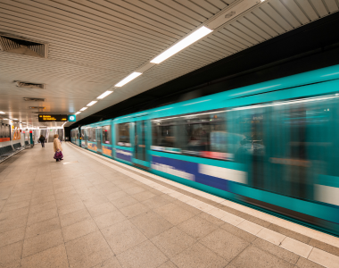 Teaserbild Hessenpass mobil - Vergünstigtes Deutschland-Ticket für Leistungsbeziehende